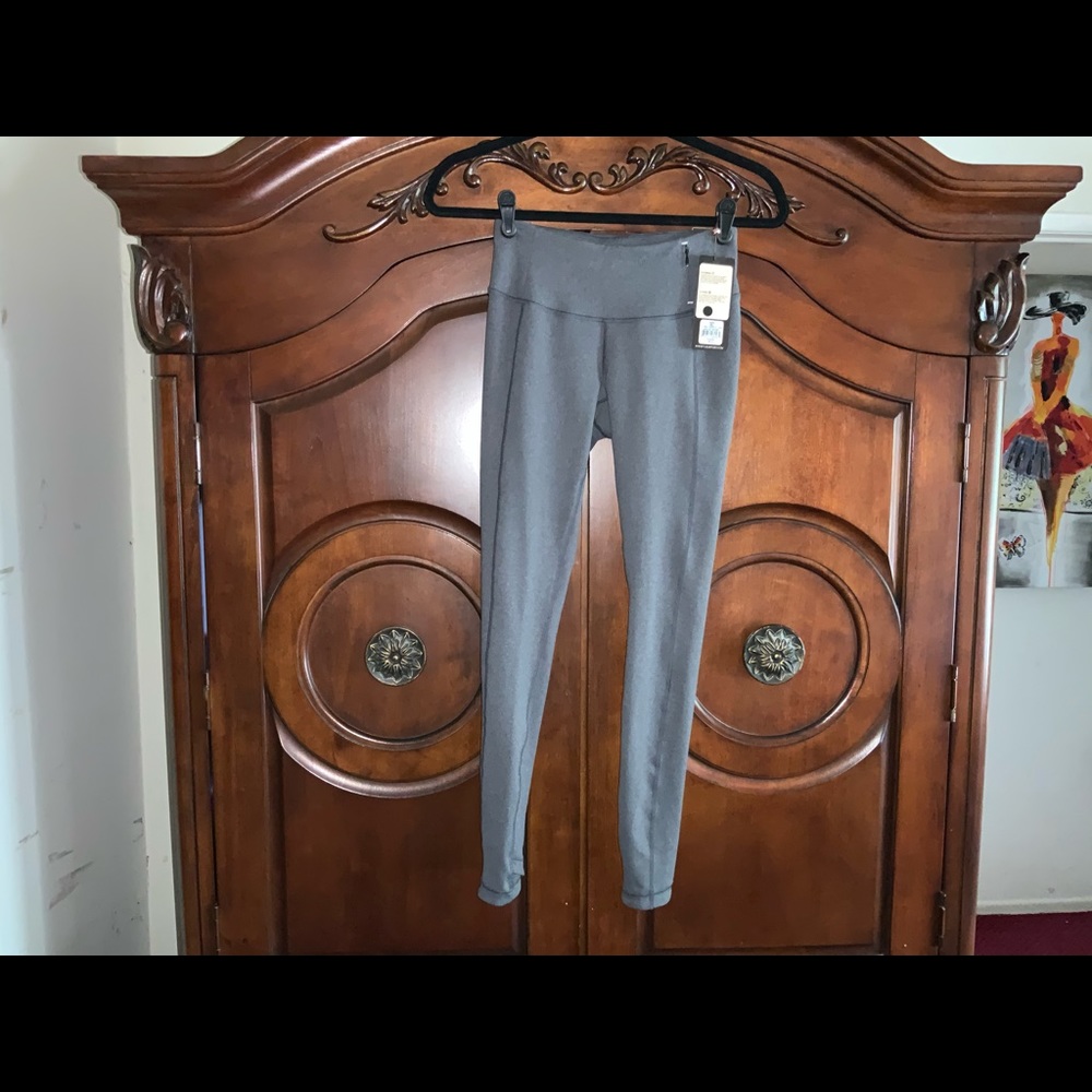 BOGO NWT CALIA ESSENTIAL  FIT LEGGINGS XS!!!
